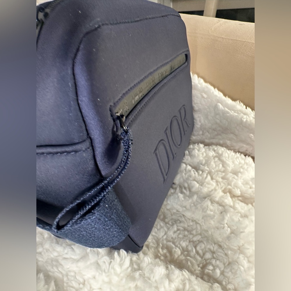 NIB Dior Men's Deep Blue Scuba Material Toiletry Dopp Kit - Picture 7 of 16